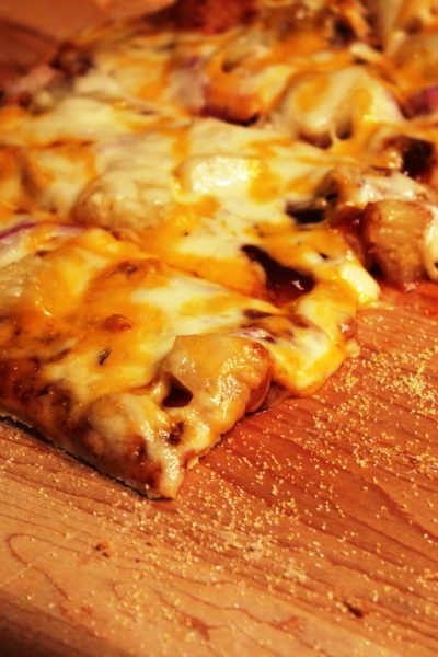 Barbecue Pulled Pork Pizza – Turning Leftovers Into Pizza