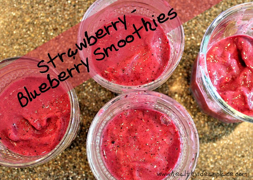 Strawberry-Blueberry Smoothies {Cooking With Kids}