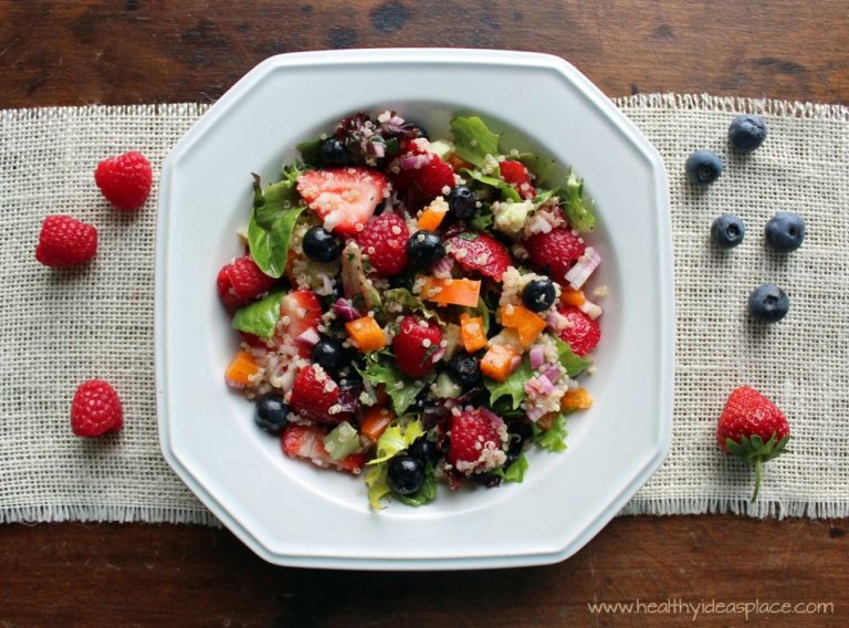 Triple Berry and Quinoa Salad with Mixed Greens