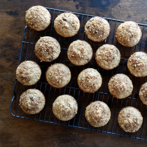 Banana Chocolate Chip muffins and Master Muffin Mix with Whole Wheat and Oats helps you get a nourishing breakfast ready for your family when they need something quick.